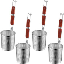 Meistern Sie Ihre Küche: Pastakorb aus Edelstahl, feinmaschiges Speisesieb mit Schnellabflussfunktion, Holzgriff für bequemen Halt,