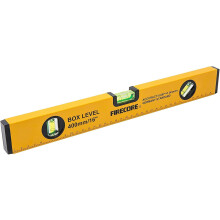 Gemakkelijk mee te nemen, magnetische waterpas met een schaalverdeling van 400 mm voor professionele en persoonlijke projecten.