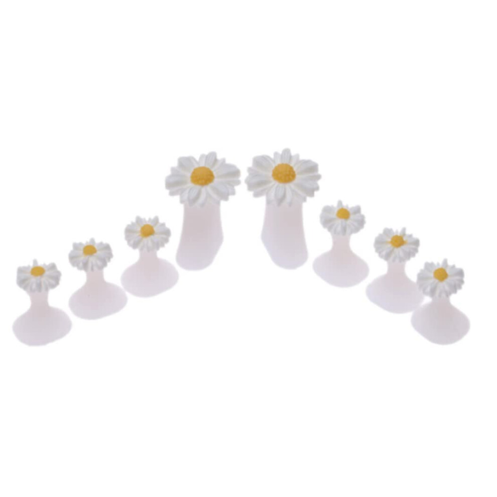 Silicone Toe Separators for Pedicure, Daisy Design Spacers, Prevent Nail Smudging, 8PCS