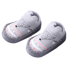 Erste Lauflernschuhe für Babys und Mädchen, atmungsaktive, rutschfeste Sockenpantoffeln mit bequemer Passform und flexibler Sohle, ergonomisches