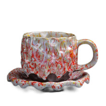 Caneca de café artesanal em cerâmica com pires, design artístico exclusivo, capacidade de 350ml (12oz), perfeita para casa ou escritório.