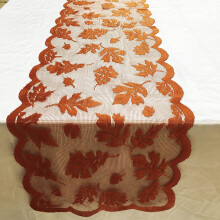 Caminho de mesa Cailmei com renda em formato de folha de bordo, ideal para jantares de outono e decoração de restaurantes, na cor laranja (33 x 183