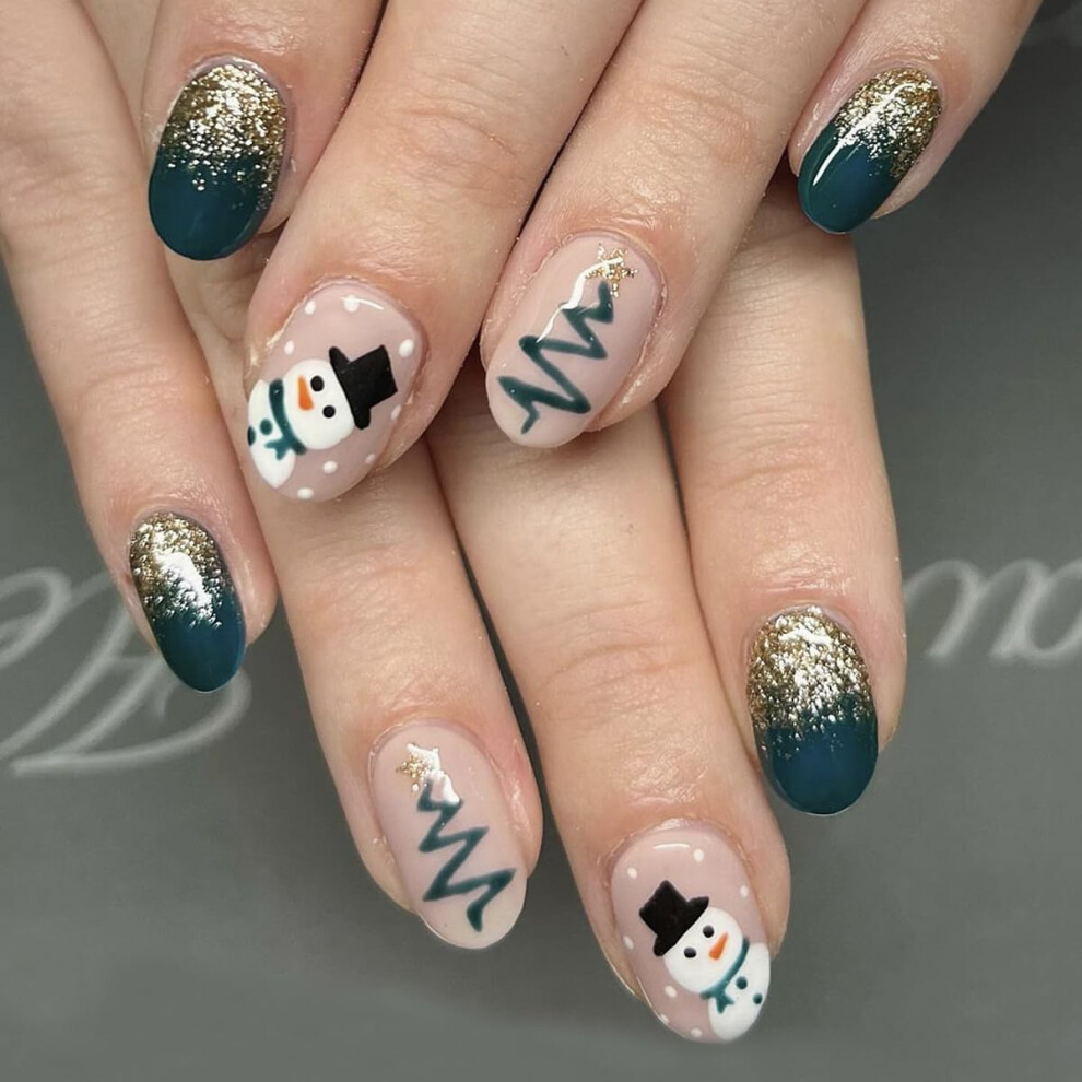 Green Christmas Press On Nails Oval Shape 24Pcs Reusable Fake Nails With Snowman Xmas Tree Glitter