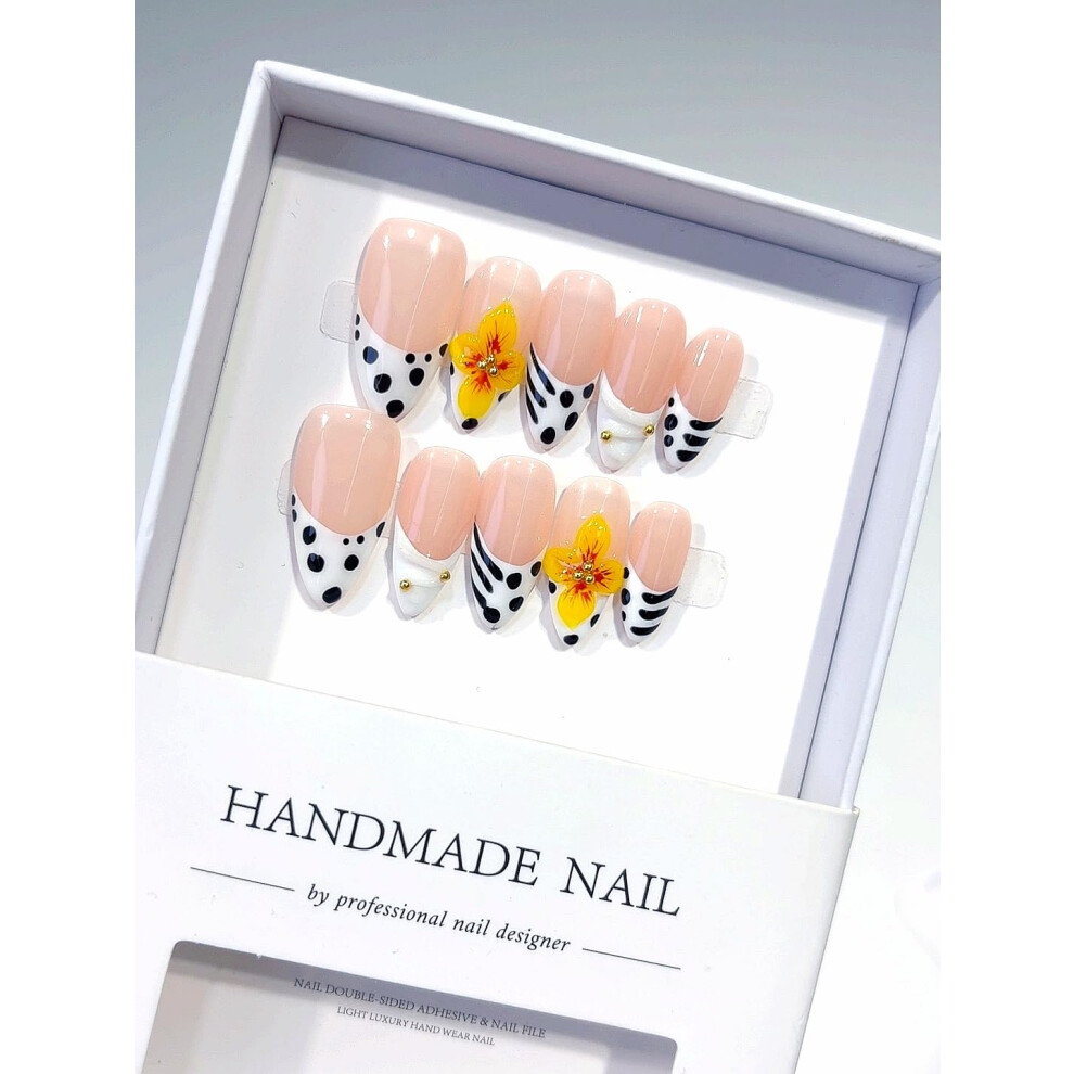 Long Almond Press On Nails Nude Dalmatian with 3D Floral Accent, Reusable Fake Nail Set 10pcs