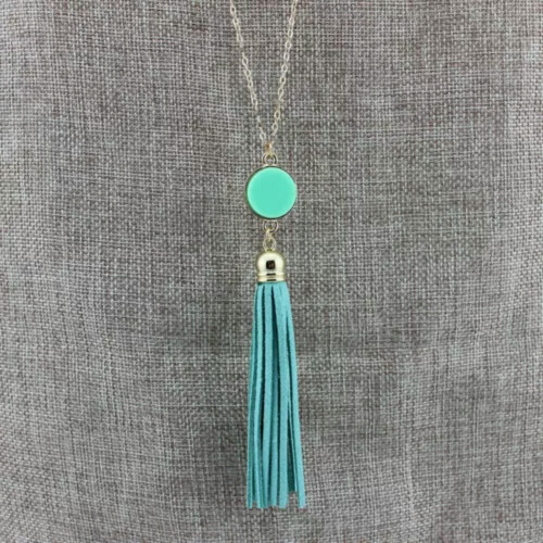 Collana lunga RSAMD in velluto e pelle con ciondolo a nappa e disco inciso con monogramma - Oro e menta