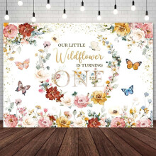 Achtergrond met wilde bloemen voor de eerste verjaardag van een meisje: Onze kleine wilde bloem wordt één jaar, slinger, vlinder, feestdecoratie,