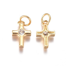1 db sárgaréz medál cirkóniával és ugrógyűrűkkel, kereszttel, átlátszó arany színben, 12x8x2mm, lyukméret: 3mm
