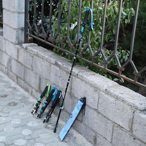 1 ρυθμιζόμενα πτυσσόμενα μπαστούνια πεζοπορίας 2