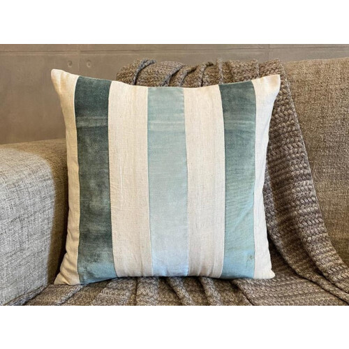 Διακοσμητικό κάλυμμα μαξιλαριού HomeCentric 12"x12" μπλε βελούδινο ριγέ λινό, Patchwork 1