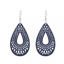 Orecchini pendenti geometrici a goccia in legno traforato stile boho di RSAMD, gioielli unici da donna - Blu navy