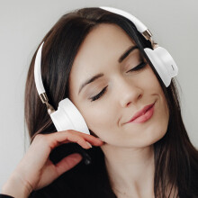 Opruiming! Slimme apparaten, spraakgestuurde headset met ruisonderdrukking, gameheadset, draadloze Bluetooth-headset