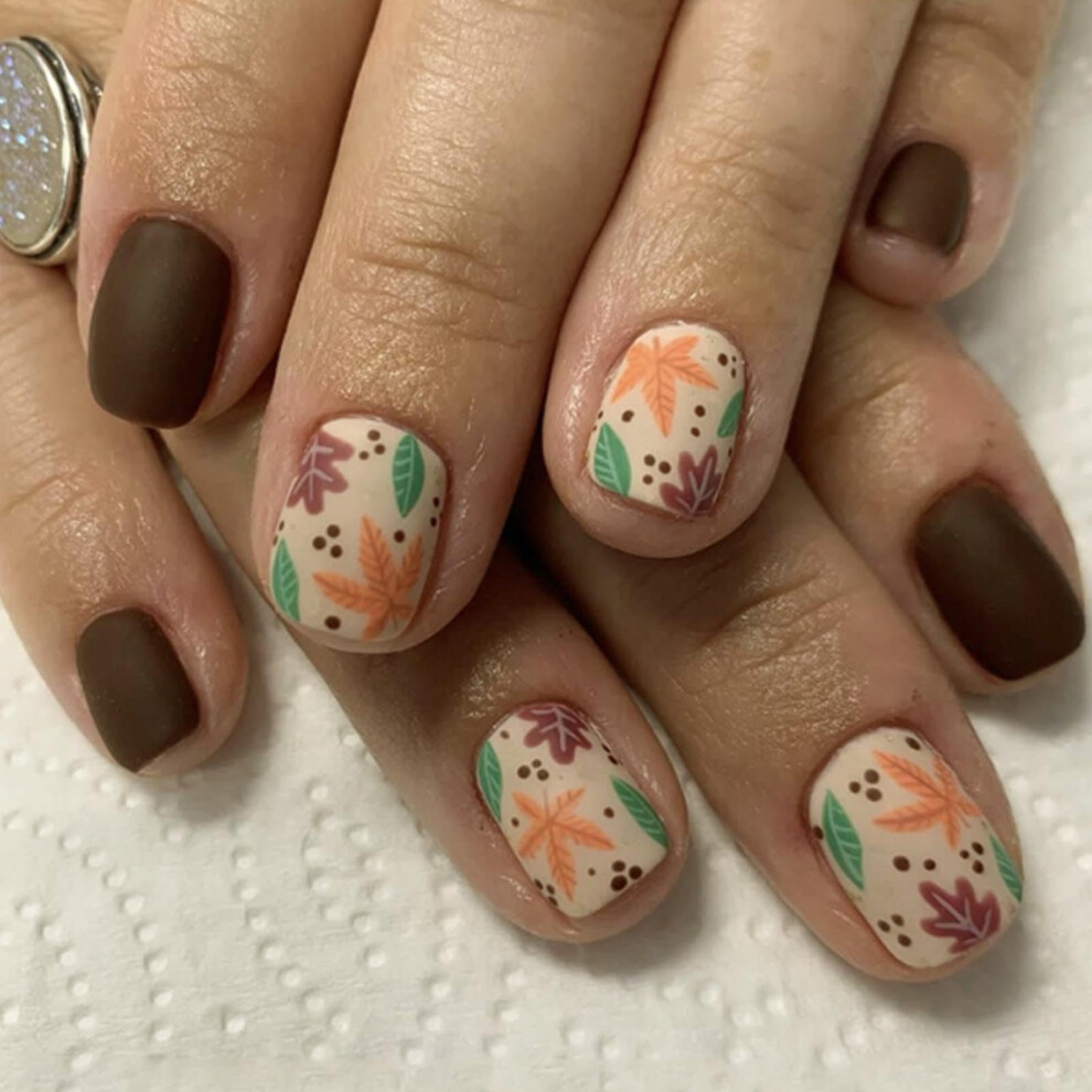 Matte Brown Press on Nails with Leaf Design, Full Cover Fake Nail Set for Women, 24PCS