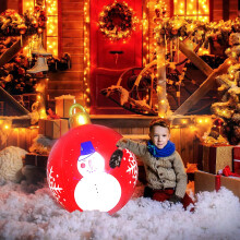 Kerstcadeaus in de uitverkoop: Gnobogi verlichte opblaasbare PVC-bal van 60 cm (24 inch) in rood, geschikt voor tuin- en zwembaddecoratie.