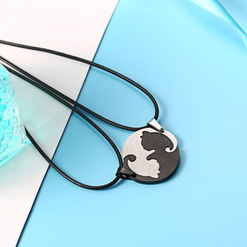 Collana con due gatti 2