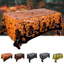 Halloweenský obrus 51x86 palcov - tekvica, čarodejnice, strašidelná dekorácia, vodeodolný plastový obal na párty