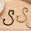 SUSUchens2Pcs Γάντζος Κουρτίνας Εύκολη Εγκατάσταση Ρυθμιζόμενοι Γάντζοι Κρεμαστοί σε 5