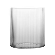 Copo de vidro de 300ml, estilo origami vintage, com listras verticais, ideal para coquetéis, água, suco, vinho e café gelado. Feito em vidro