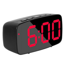 Clog Aláraim Digiteach Cliste Cois Leapa, Deasc Taistil USB LED Dearg le Dáta Teocht 12/24H Snooze don Seomra Leapa, Dubh