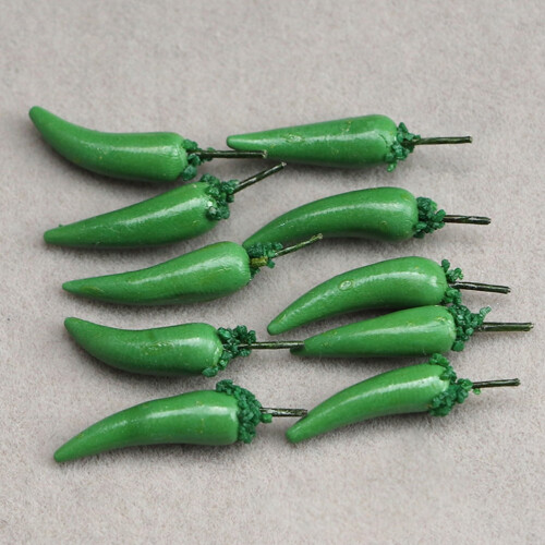 Μίνι πιπεριές Jalapenos με λαχανικό, φόντο φαγητού, μινιατούρα, χαλαρή κολοκύθα Jalapeño 1