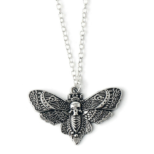 Colar com pingente de caveira e borboleta gótica JUNWELL, estilo rock, emo e gótico, corrente prateada.