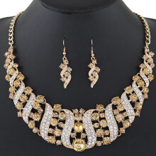 Kvinder Rhinestone Spiral Bib Halskæde Hook Øreringe Statement Party Smykkesæt
