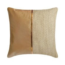 Față de pernă decorativă cu fermoar, textură de iută aurie roz 66x66 cm, piele ecologică și bandă metalică, husă Euro pentru canapea - Uni