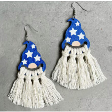 Pendientes largos de macramé con borla blanca y diseño de bandera de EE. UU. con rayas de estrellas de RSAMD - #4