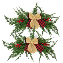Kunstmatige kerstslingers voor de voordeur, groene kerstdecoratie met dennennaalden, kerstdecoratie voor binnen en buiten, voor ramen, muren en open