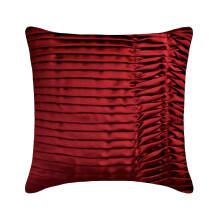Punainen 20"x20" koristeellinen tyynynpäällinen, satiinikuvioitu ja hiuslaskokset, yksivärinen, moderni tyyli - Lustrous Folds