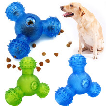 Brinquedo interativo para cães Pet Enjoy com dispensador de petiscos, funções de mastigar e buscar, multicolorido, pequeno.