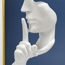 Statua Thinker di forma vivida in resina sintetica bianca, decorazione per la casa, altezza 20 cm