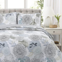 Aqua Blue Tape Floral Print Cotton Reversible Quilt Bedding Set, Bedspread Coverlet, Twin - 2 Piece