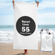 Gefeliciteerd met je 55e verjaardag met een snelheidslimietbord. Strandhanddoek van microvezel, zachte stranddeken voor optochten, zwemmen, yoga,