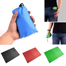 Hariumiu Picnic Blankets, 39.4x55" Extra Large Outdoor Beach Blanket, Dual Layer Waterproof Sandproof Foldable Mat Tote for Camping, Park, Patio