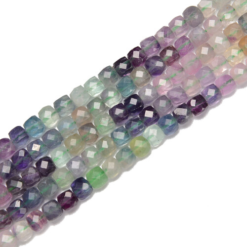 Fio de 15,5 polegadas (4-5 mm) com contas de fluorita facetadas em formato de cubo com gradiente de cores.