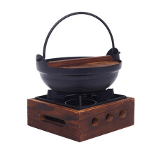 Marmite en fonte pour le camping, la cuisson au four, le bouillon, les feux de camp et les pique-niques. Base de 18 cm, dimensions : 16 x 6 cm.