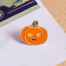 Offres du Cyber Monday 2024 : Broche fantôme citrouille lanterne d'Halloween Viflosae, compatible avec les vêtements et les sacs, badge en métal