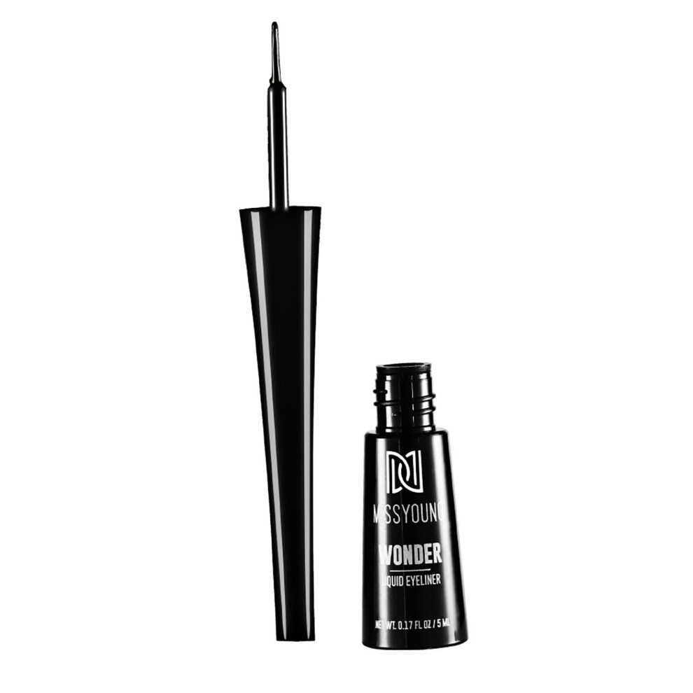 Black Waterproof Gel Eyeliner Pencil And Long Lasting Liquid Eyeliner With Precision Tip