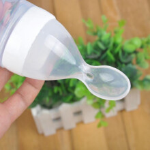 Prettyui Babyflasche aus Silikagel mit Löffel, Nahrungsergänzung, Reisbreiflasche, Babyflasche