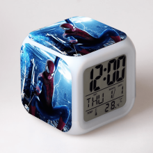 HANNTAOO digital vekkerklokke for barn med Spider-Man-mønster, 7-fargers LED, termometer, nattlys - kompatibel med HTNL#1633