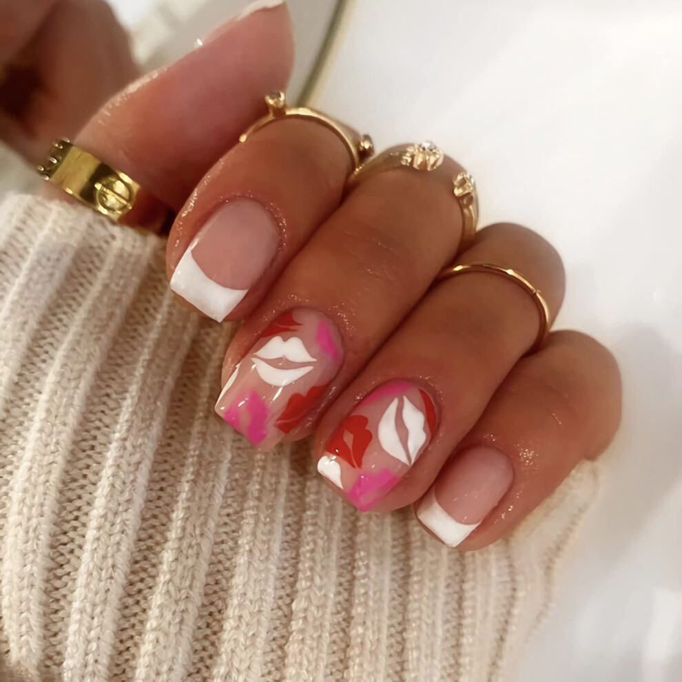 Valentine's Day Press On Nails Short Square Fake Nails with Designs Reusable Acrylic Nail Tips