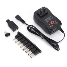 Universal AC-adapter med multispændingsmuligheder 3V til 12V 30W strømforsyning justerbar udgang 9 stk. DC-spidser 2,1A hurtigopladning