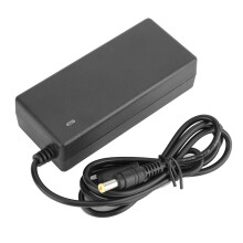 Tápegység adapter elektromos roller töltéséhez, univerzális 29,4 V-os töltő rövidzárlatvédelemmel és plug and play telepítéssel,