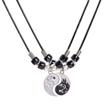 Lot de 2 colliers Ă breloques, accessoires de bijoux