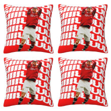Conjunto de 4 capas de almofada com a imagem do astro do futebol Cristiano Ronaldo, número 7. Macias e perfeitas para sofá, carro e cama.