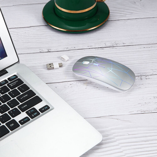 Mouse sem fio para jogos com DPI ajustável e iluminação RGB. 1