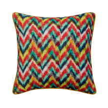 Gele kussenhoes van 50 x 50 cm voor de bank, kussenhoes van jute met veelkleurig chevronpatroon en ritssluiting, moderne decoratieve sierkussenhoes.