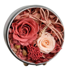 Geconserveerde bloesem in een bloemendoos, lang houdbare rozen voor huisdecoratie, Moederdag, verjaardag, jubileum, hangende afbeelding, slinger.