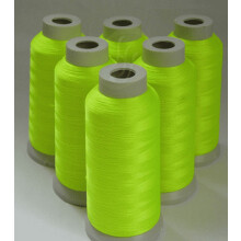 DEWIN Spool Glow, Stickgarnspule, die im Dunkeln leuchtet, Maschinenstickgarn für Handstickerei (3000-Gelb)