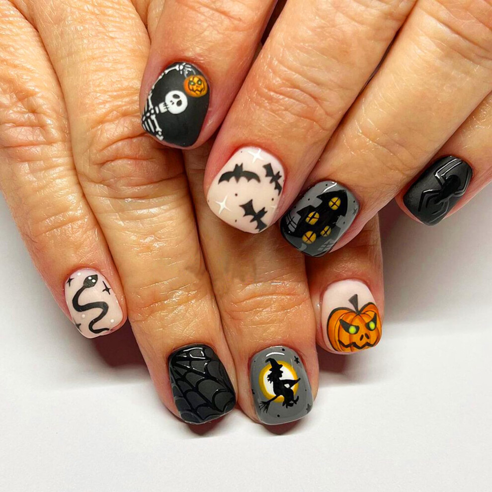 Halloween Press On Nails Short Fake Acrylic Nails with Glue Pumpkin Bat Witch Design for Women